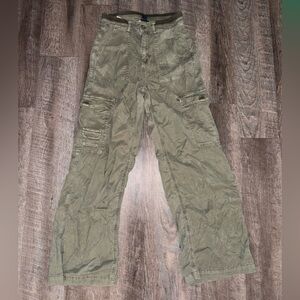 American Eagle Outfitters Women's Green Cargo Pants